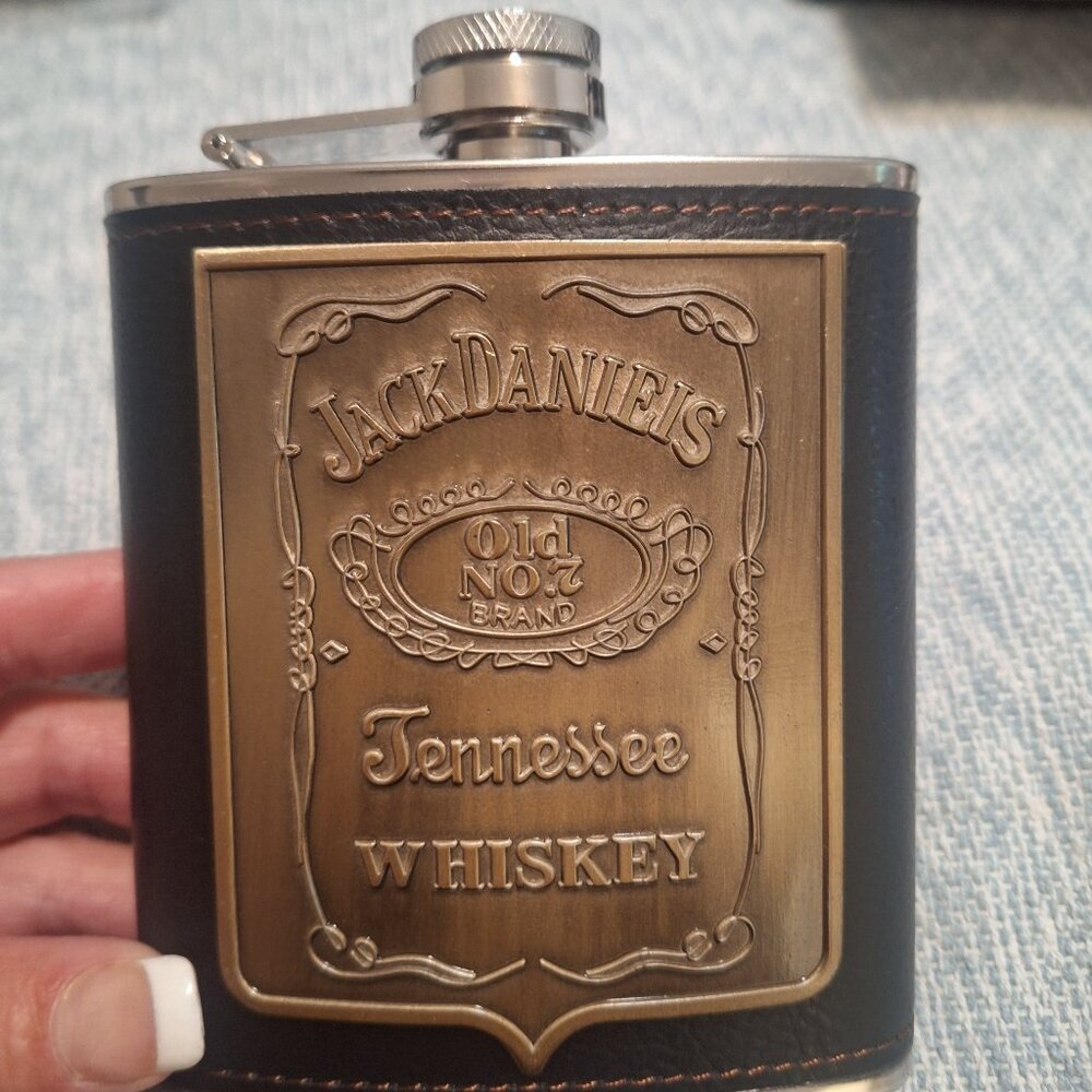 Jack Daniel's Tennessee Whiskey Bourbon Flask Brand New